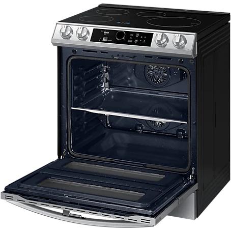  Samsung 30-inch Slide-in Electric Induction Range with WI-FI Connect NE63T8951SS/AA IMAGE 8