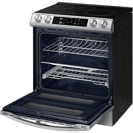  Samsung 30-inch Slide-in Electric Induction Range with WI-FI Connect NE63T8951SS/AA IMAGE 9