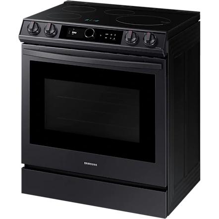  Samsung 30-inch Slide-in Electric Induction Range with WI-FI Connect NE63T8911SG/AA IMAGE 4