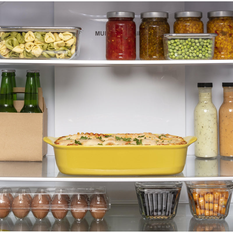 GE 32-inch, 17.7 cu.ft. Counter-Depth Bottom Freezer Refrigerator with LED Lighting GBE17HYRFS IMAGE 8