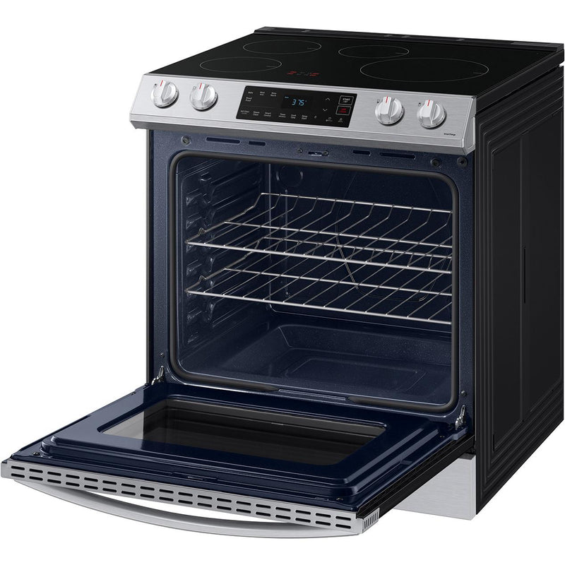  Samsung 30-inch Slide-in Induction/Electric Range with Self-Cleaning Oven NE63B8211SS/AA IMAGE 3